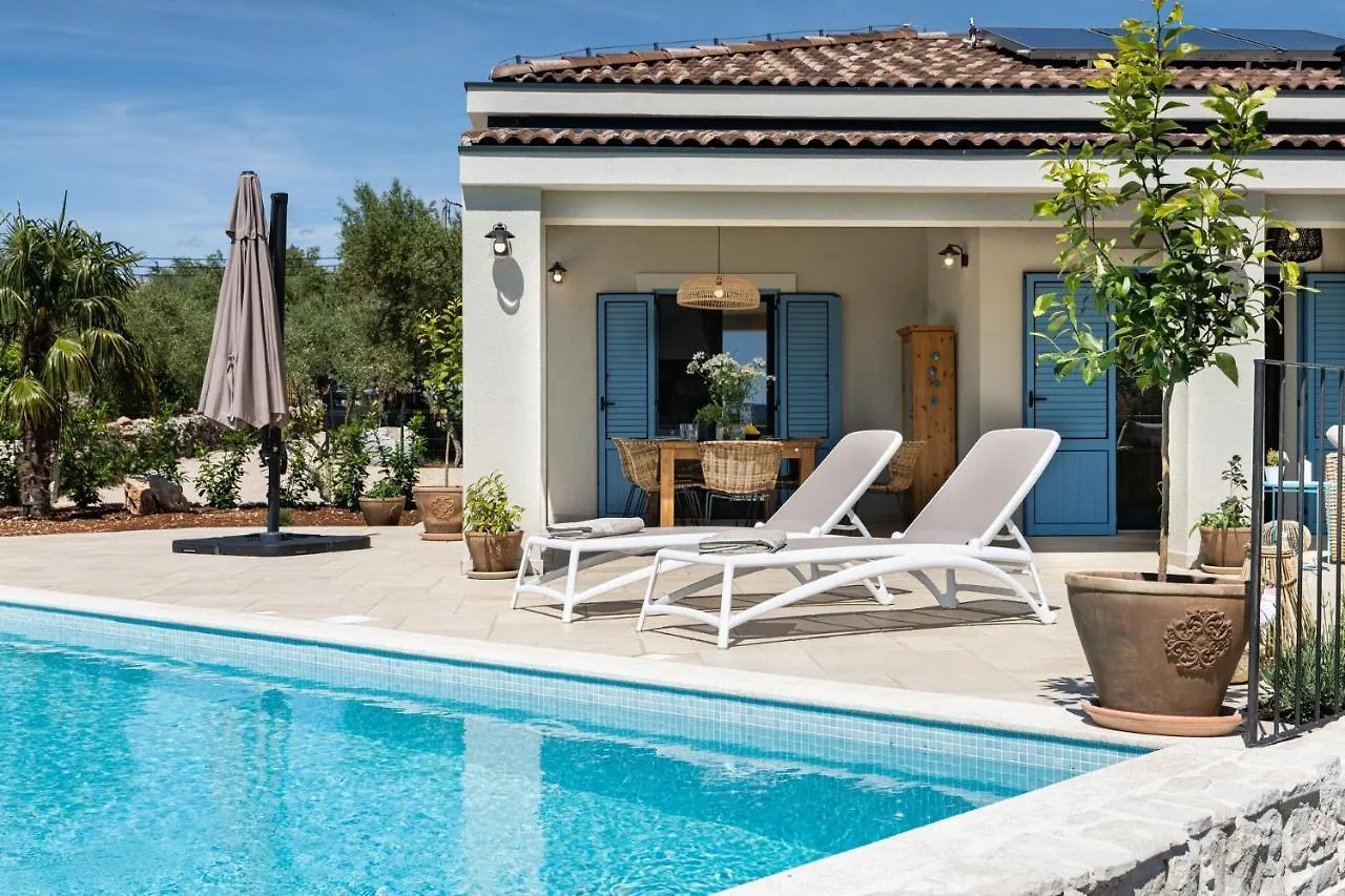 Beautiful Villa Casa Materossa Vrh